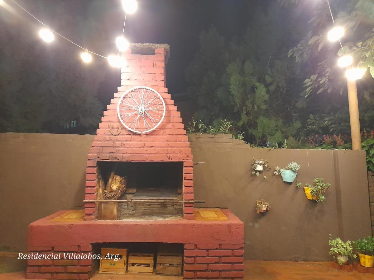 Residencial Villalobos Homestay *